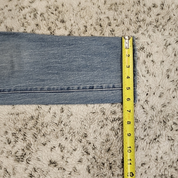 Madewell SZ 25 Textured Light Wash Raw Hem High Rise Perfect Vintage Jean - Picture 11 of 13